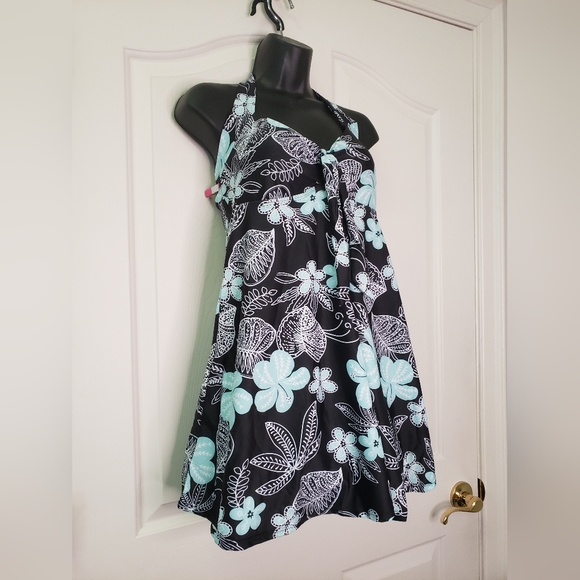 ❌SOLD❌NWT Swimsuit Swim Dress - Picture 3 of 9